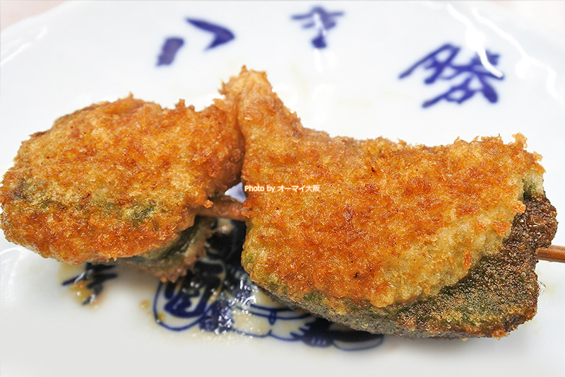 生麩（なまふ）の串揚げは1本150円です。