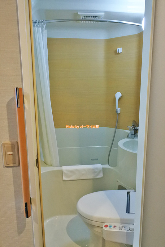バスルームはユニットバスです。