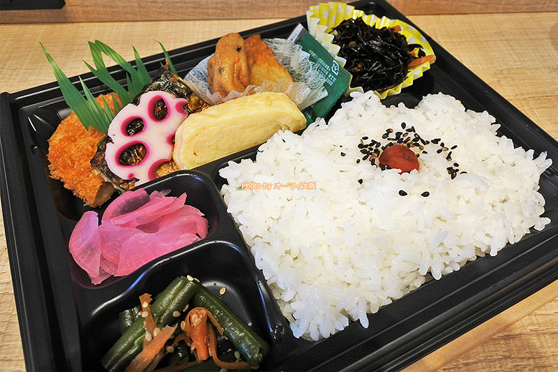 味もボリュームも申し分のない「スーパーホテル梅田肥後橋」の朝食弁当です。