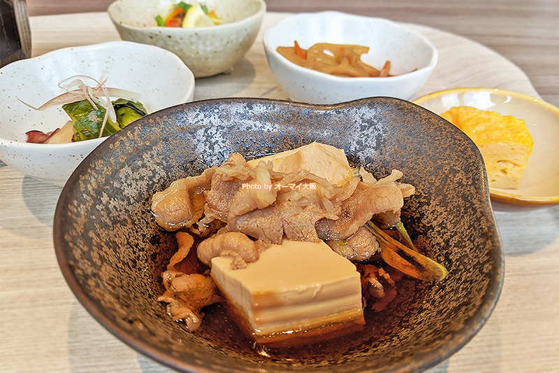 ぜひ食べたい「プレミアホテルキャビン大阪」の朝食が肉吸いです。