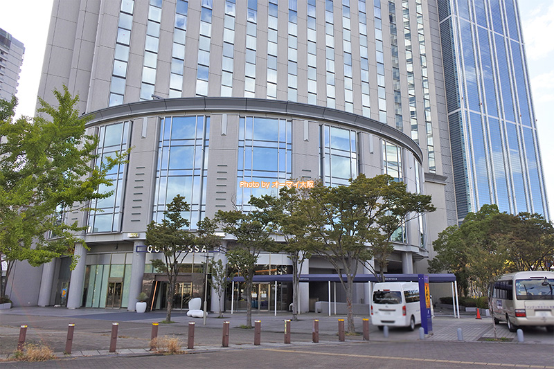 USJアソシエイトホテルの「クインテッサホテル大阪ベイ」は、無料の送迎バスを運行しています。