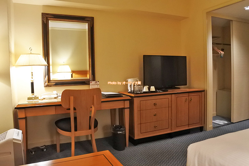 大阪の老舗ホテル「リーガロイヤルホテル大阪」のスーペリアフロアは、客室が広く、ゆったりとした空間を自由に使うことができます。