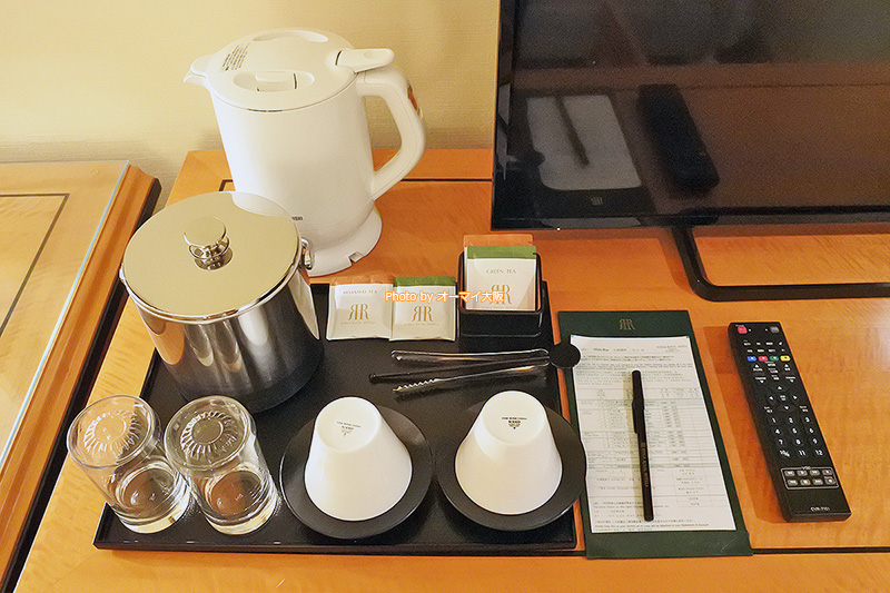 客室でくつろげるように、ドリンクセットも充実しています。