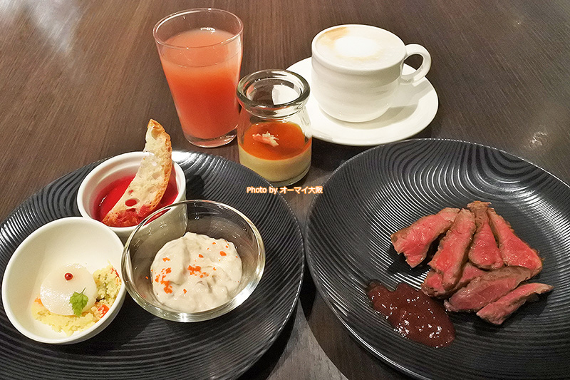 前菜がめちゃめちゃ豪華で食べ放題の夕食ビュッフェとは思えないレストラン「リモネ」のクオリティです。