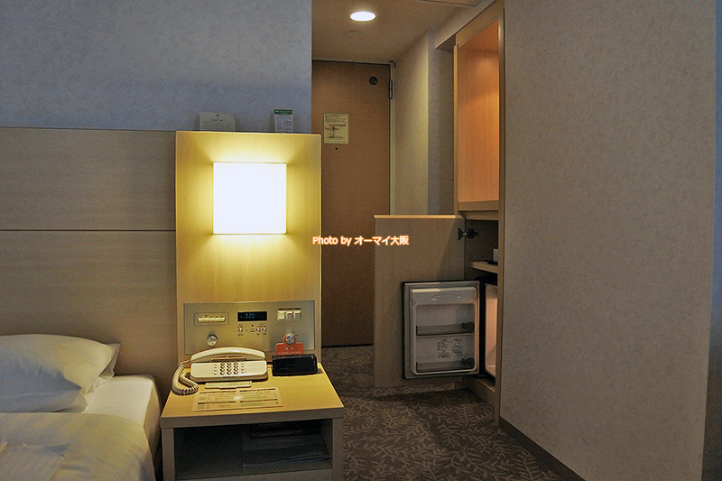 安く宿泊できるウエストウイングのシングルルームです。