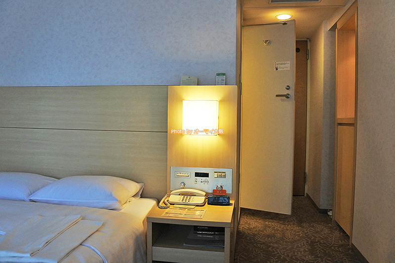 ウエストウイングのバスルームはユニットバスです。