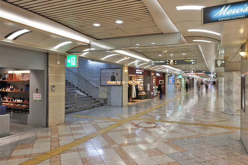地下街の移動は雨が降っていても便利です。