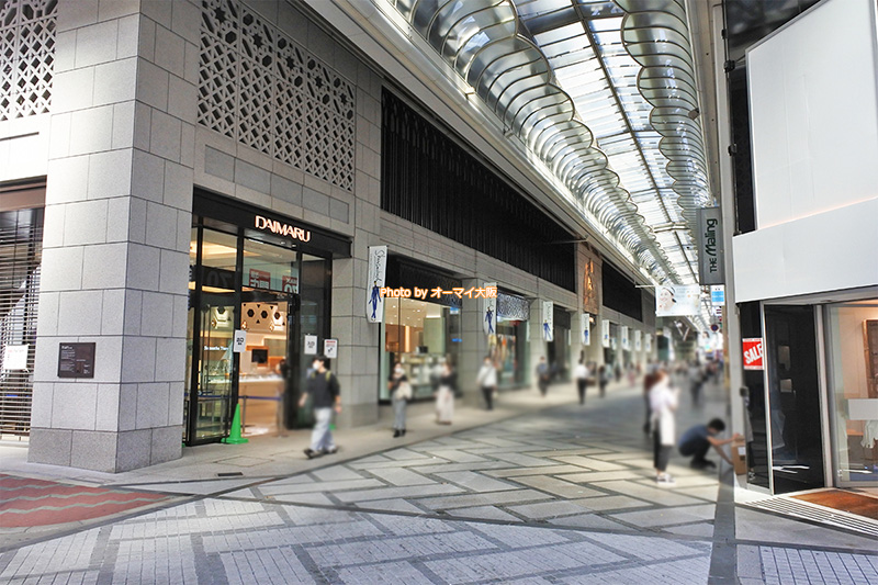心斎橋筋商店街から「相鉄フレッサイン 大阪心斎橋」へは歩いて5分くらいです。