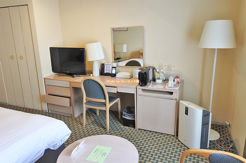 宿泊した「天王寺都ホテル」は、コーヒーやミネラルウォーターをはじめ、アメニティが充実していました。