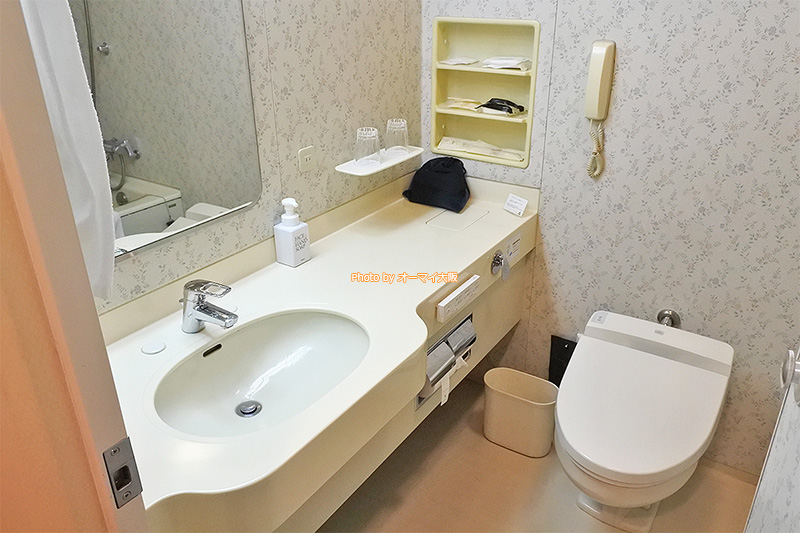 ゆったりとしたユニットバスがうれしい「天王寺都ホテル」の「スーペリアツイン」です。