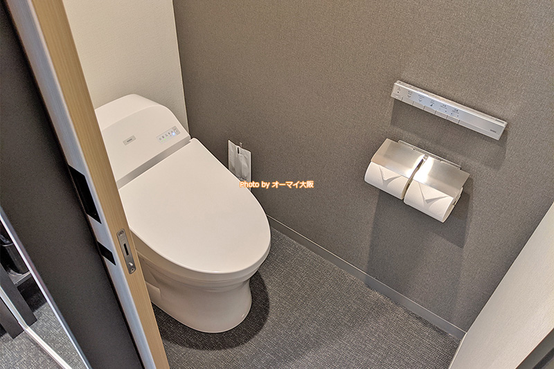 トイレが意外と広いので、驚いてしまいました。