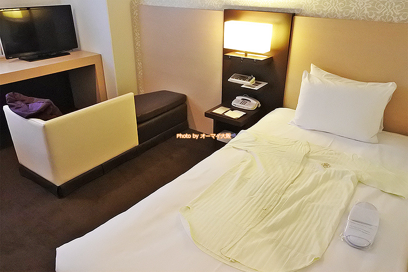 出張でも観光でも使いやすい「ホテルグランヴィア大阪」の「デラックスシングル」です。