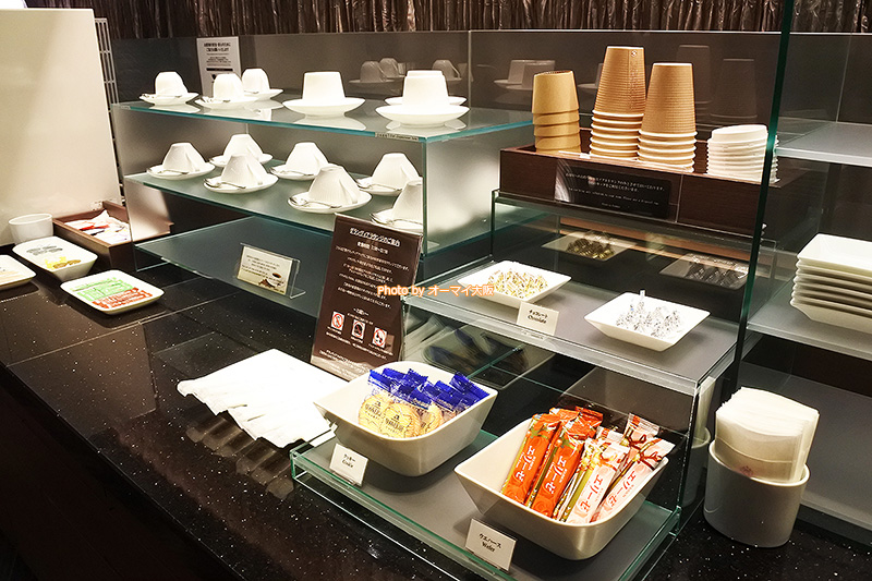 観光客から大人気の「ホテルグランヴィア大阪」の専用ラウンジのソフトドリンクはテイクアウトすることもできます。