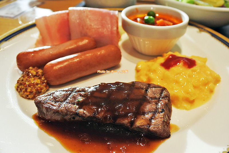 朝からステーキを味わえる「ホテルグランヴィア大阪」の朝食プレートは最高です。