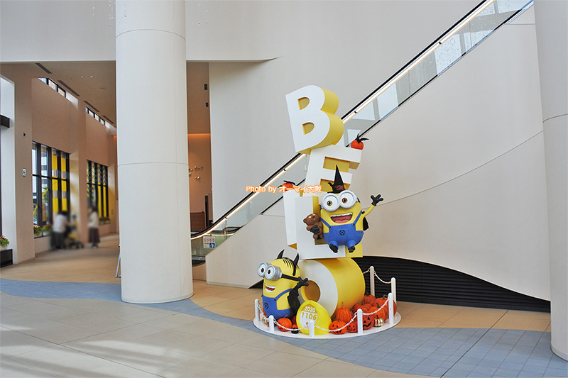 無料で利用できる「ホテルユニバーサルポートヴィータ」のコインロッカーは2階にあります。