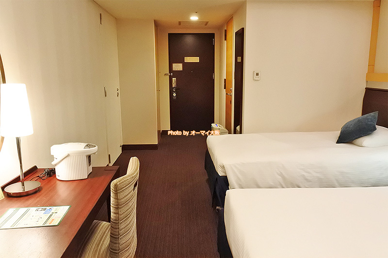 スタンダードとは思えない客室の広さです。