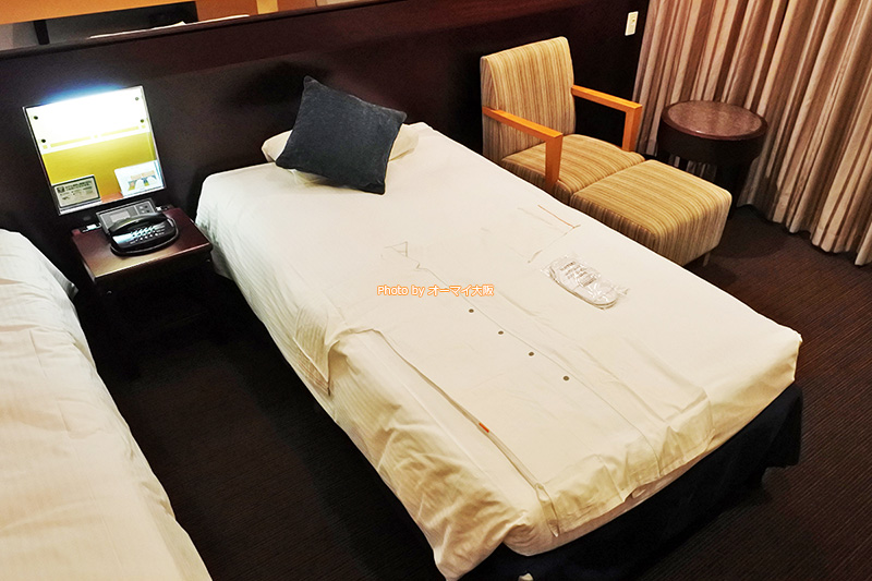 USJオフィシャルホテル「ホテル京阪ユニバーサルタワー」のスタンダードツインルームのベッドはシングルベッドです。