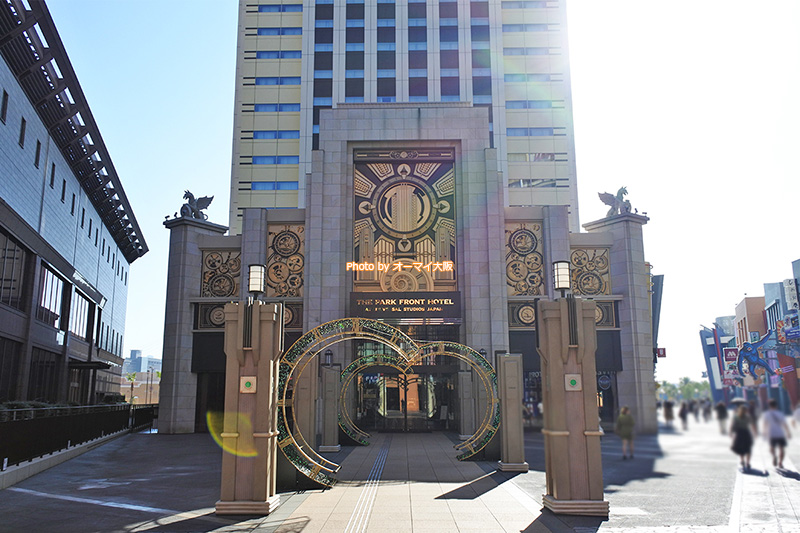 日本人の観光客だけでなく、外国人の観光客からも絶大な人気を誇る「パークフロントホテル」です。