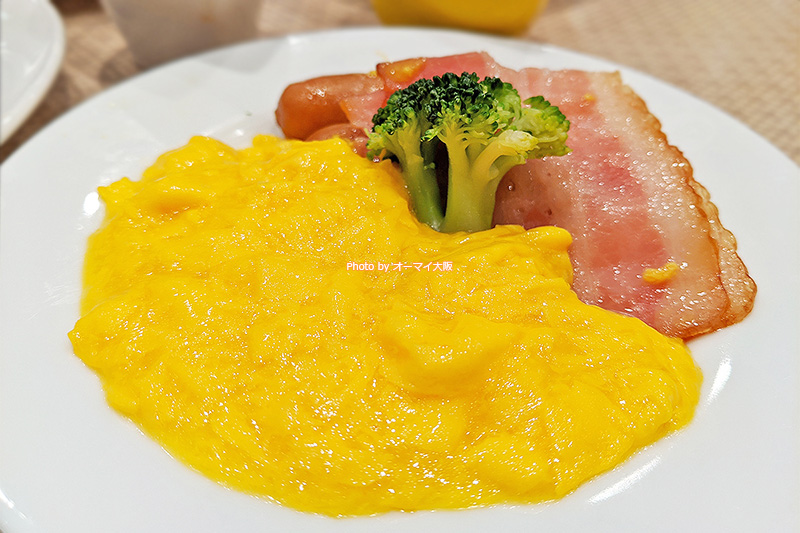 朝食セットのスクランブルエッグです。