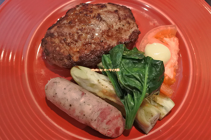 こだわりの熟成肉が入った「又三郎」の熟成ハンバーグです。