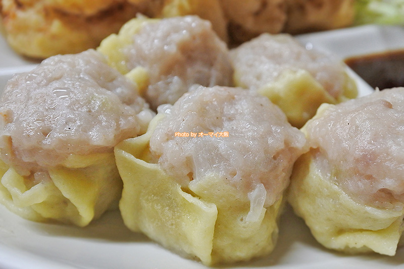 黄色い皮が特徴のシュウマイは一度食べたらクセになります。