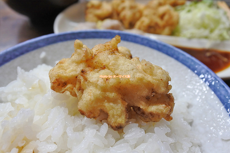 たくさん食べたいみなさんはライスの大盛りを注文して、シュウマイやエビ天を心ゆくまで味わいましょう。