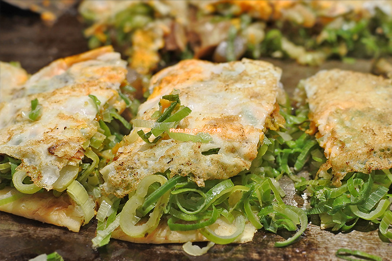 すじ肉のネギ焼きは、お好み焼きと並ぶ「味乃家」の看板メニューです。