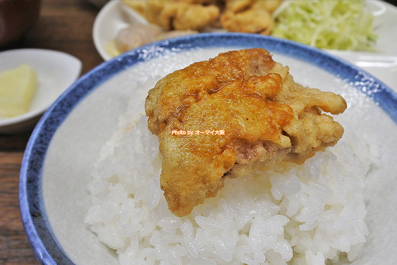 ビッグサイズの豚天は「一芳亭」の隠れた人気メニューです。