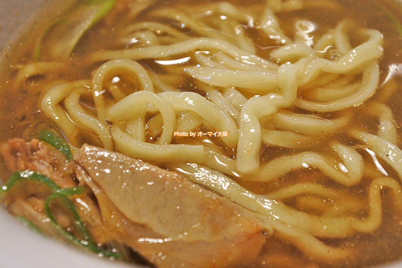 つけそばの中盛りは「周月(しゅうげつ)」の人気メニュー。男性だけでなく、女性からも人気です。