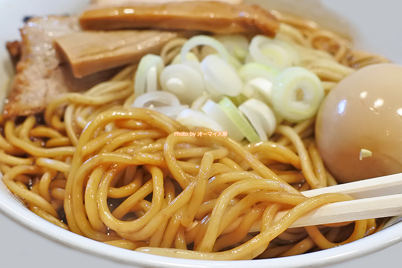 麺もスープも絶品のラーメン「人類みな麺類」。観光客のみなさんにおすすめしたいラーメン店です。