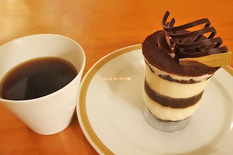 グルメブティック「メリッサ」のティラミスは期間限定のケーキです。