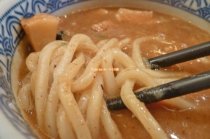 つけ麺「三田製麺所」のスープは濃厚な魚介豚骨。麺とスープのバランスに優れたつけ麺です。