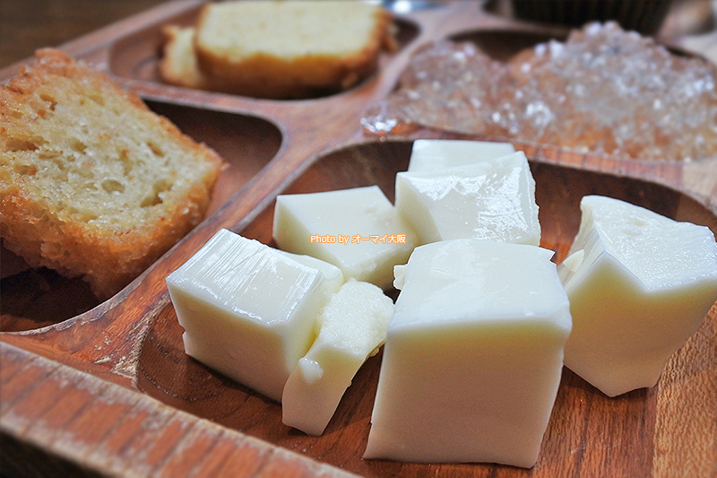 食べ放題レストラン「モクモク」は女性や子どもに人気のデザートがたくさんありました。