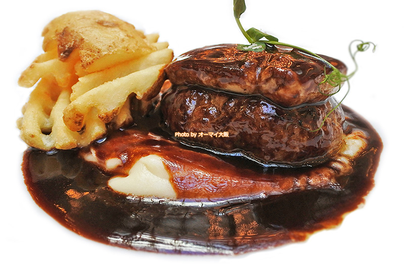 人気レストラン「リバーヘッド」が誇るフォアグラのハンバーグはビジュアルも最高です。