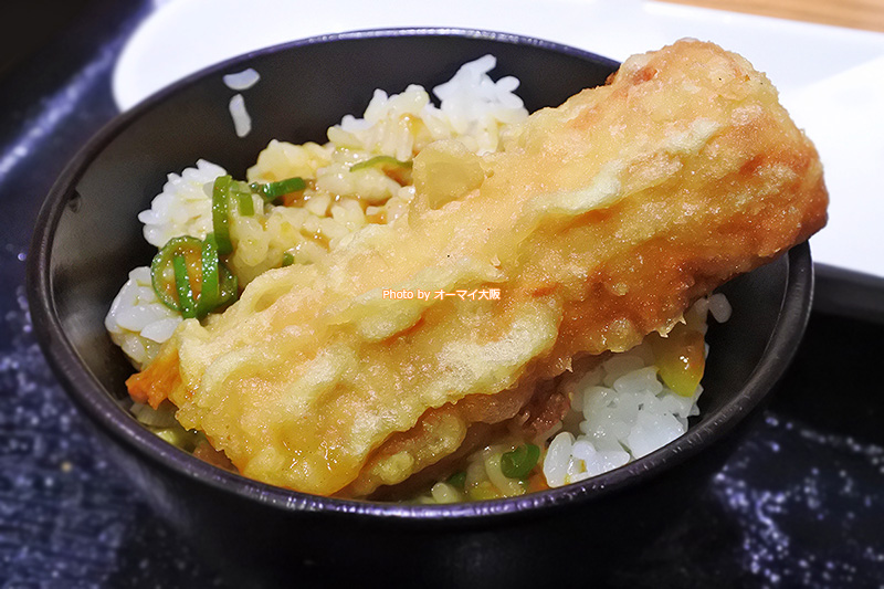 チクワの天ぷらもめちゃめちゃおいしいです。