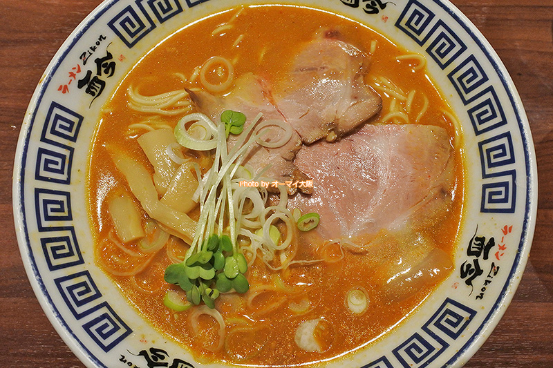 まだ食べたことのない「而今」の味噌ラーメンを注文しました。